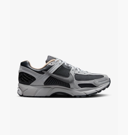 Кроссовки мужские Nike Zoom Vomero 5 Black/White HV5982-001 фото 6 — интернет-магазин Tapok