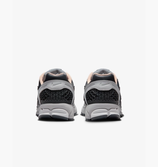Кроссовки мужские Nike Zoom Vomero 5 Black/White HV5982-001 фото 8 — интернет-магазин Tapok