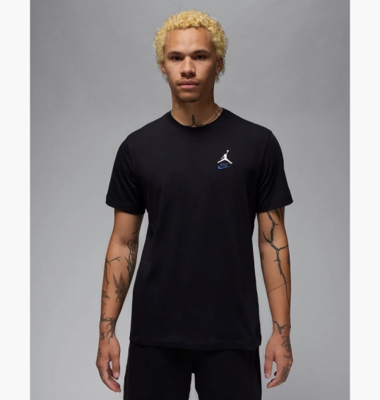 Футболка чоловіча Air Jordan Rare Air T-Shirt Black IB7526-010 фото 4 — інтернет-магазин Tapok