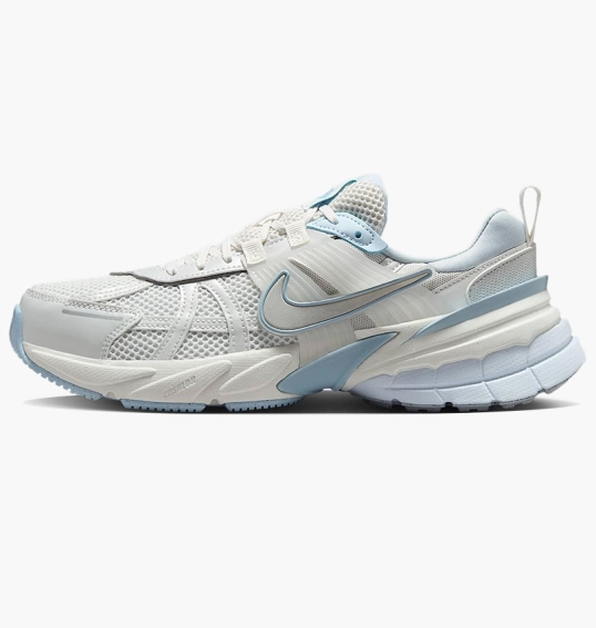 Кроссовки женские Nike V2K Run White FD0736-009 фото 1 — интернет-магазин Tapok