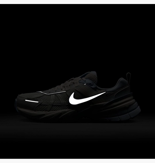 Кроссовки женские Nike V2K Run White FD0736-009 фото 2 — интернет-магазин Tapok