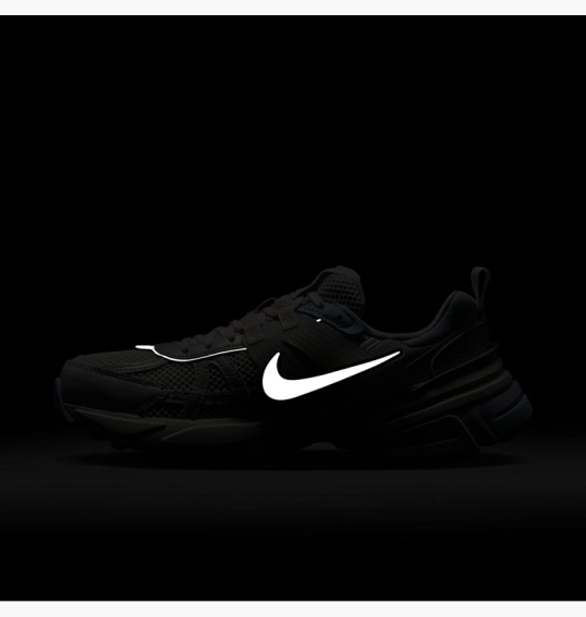 Кроссовки женские Nike V2K Run White FD0736-009 фото 3 — интернет-магазин Tapok