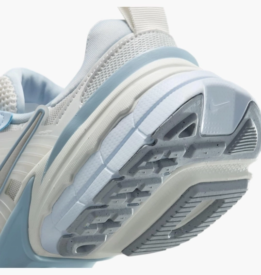 Кроссовки женские Nike V2K Run White FD0736-009 фото 10 — интернет-магазин Tapok