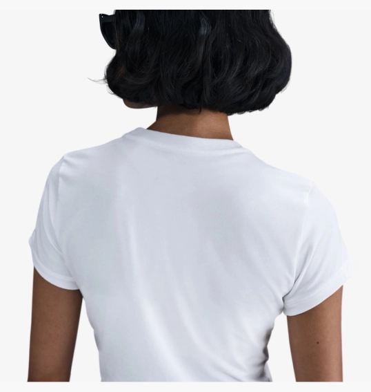 Футболка жіноча Nike Nsw Nk Chll Knt Crp White HF9538-101 фото 3 — інтернет-магазин Tapok