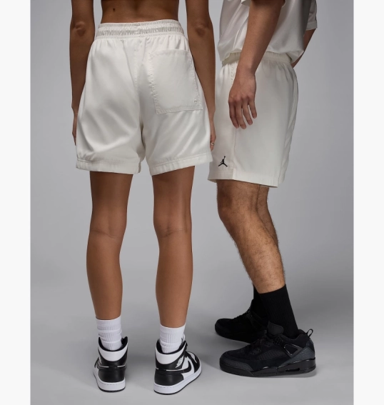 Шорты унисекс Air Jordan Poolside White HF9371-133 фото 5 — интернет-магазин Tapok
