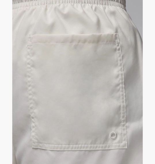 Шорты унисекс Air Jordan Poolside White HF9371-133 фото 6 — интернет-магазин Tapok