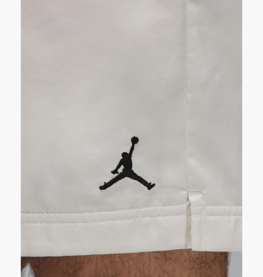 Шорты унисекс Air Jordan Poolside White HF9371-133 фото 7 — интернет-магазин Tapok