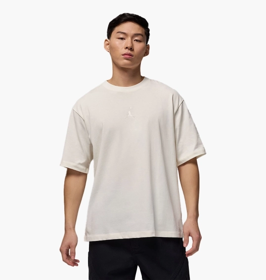 Футболка мужская Air Jordan Flight Essentials Oversized T-Shirt White IB7345-133 фото 1 — интернет-магазин Tapok