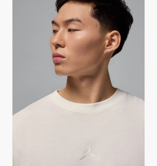 Футболка мужская Air Jordan Flight Essentials Oversized T-Shirt White IB7345-133 фото 5 — интернет-магазин Tapok