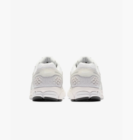 Кросівки чоловічі Nike Zoom Vomero 5 Grey HF1553-003 фото 3 — інтернет-магазин Tapok