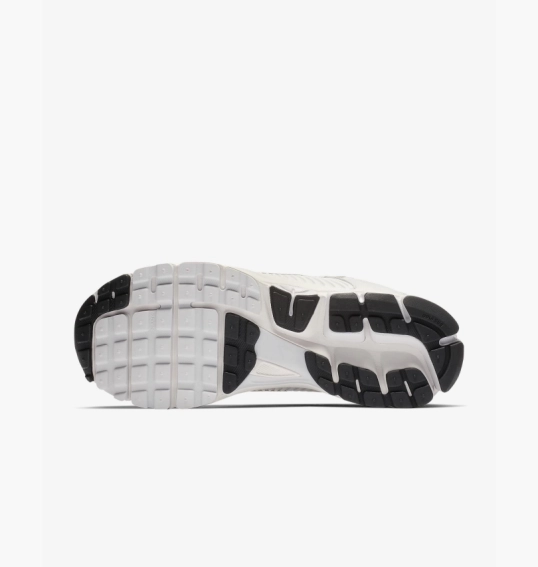 Кросівки чоловічі Nike Zoom Vomero 5 Grey HF1553-003 фото 4 — інтернет-магазин Tapok