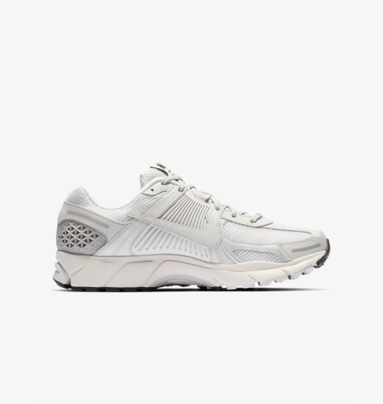Кросівки чоловічі Nike Zoom Vomero 5 Grey HF1553-003 фото 6 — інтернет-магазин Tapok