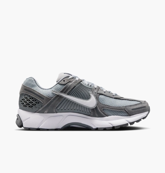 Кросівки чоловічі Nike Zoom Vomero 5 Grey HF1553-003 фото 9 — інтернет-магазин Tapok