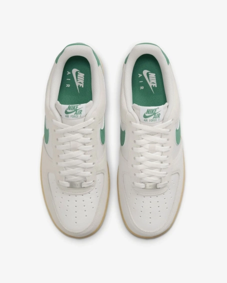 Кросівки NIKE AIR FORCE 1 07 LV8 FQ8714-001 фото 4 — інтернет-магазин Tapok