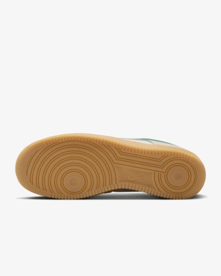 Кросівки NIKE AIR FORCE 1 07 LV8 FQ8714-001 фото 8 — інтернет-магазин Tapok