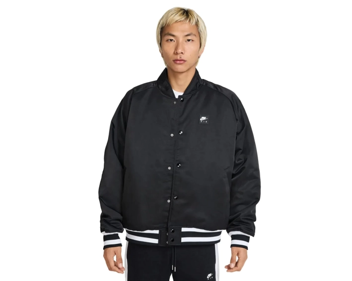 Куртка M NIKE AIR VARSITY JKT HJ0301-010 фото 1 — интернет-магазин Tapok