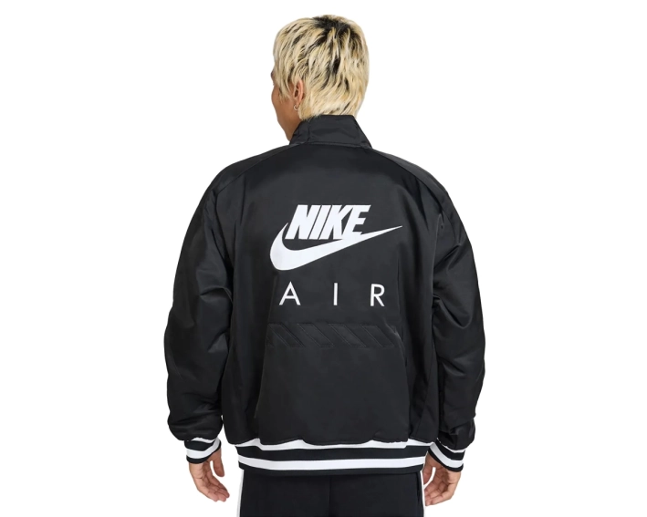 Куртка M NIKE AIR VARSITY JKT HJ0301-010 фото 2 — интернет-магазин Tapok