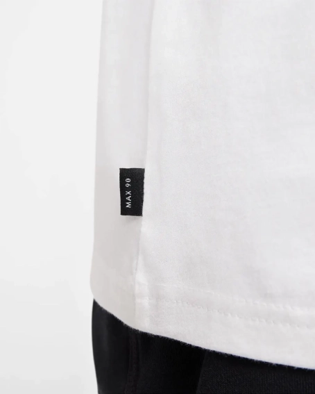 Футболка Nike TEE M90 Sneaker Patch PKT HJ0574-100 фото 6 — интернет-магазин Tapok
