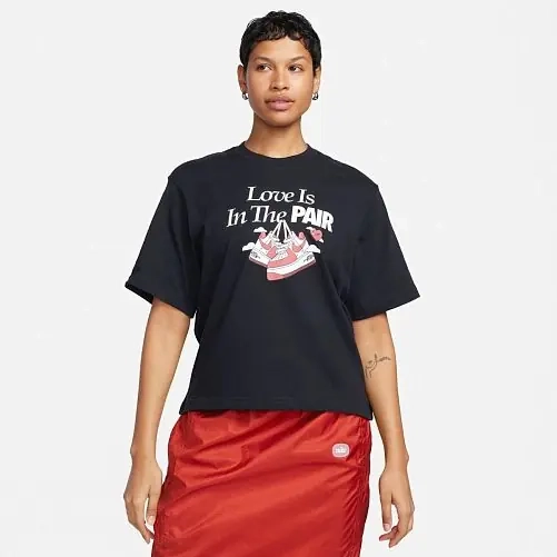 Футболка жіноча Nike W Nsw Tee Oc 1 Boxy (FQ8870-010) FQ8870-010 фото 3 — інтернет-магазин Tapok