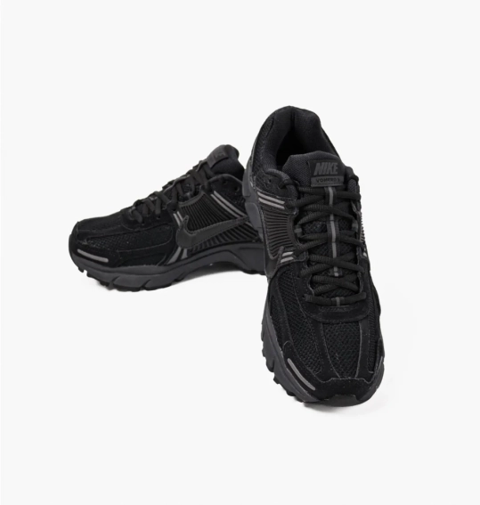 Кросівки чоловічі Nike Zoom Vomero 5 (HF1553-001) фото 8 — інтернет-магазин Tapok