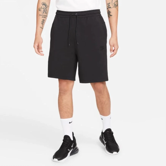 Шорты Nike Tech Fleece Black DD5301-010 фото 1 — интернет-магазин Tapok