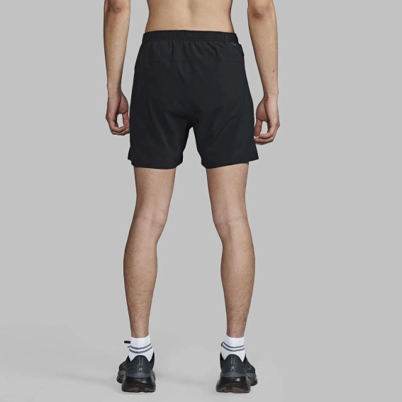 Шорти Saucony OUTPACE 5" SHORT SAM800410-BK фото 2 — інтернет-магазин Tapok