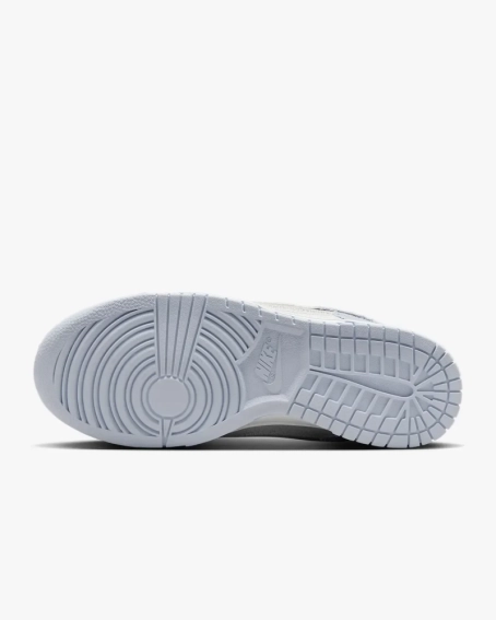 Кроссовки Nike W Dunk Low HF1985-001 фото 2 — интернет-магазин Tapok