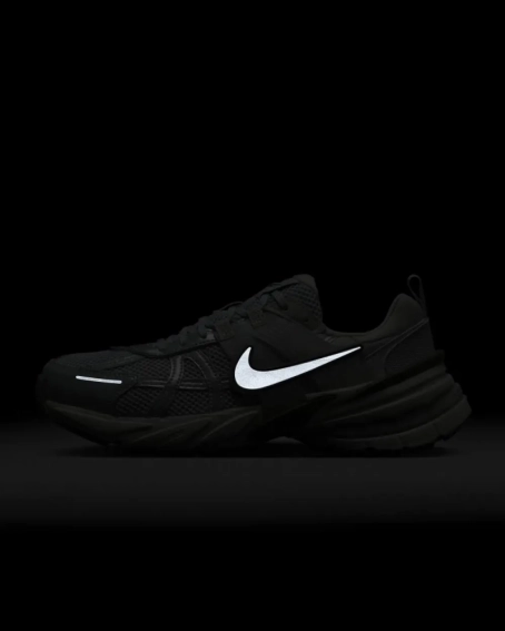 Кроссовки Nike W V2K RUN FD0736-006 фото 5 — интернет-магазин Tapok