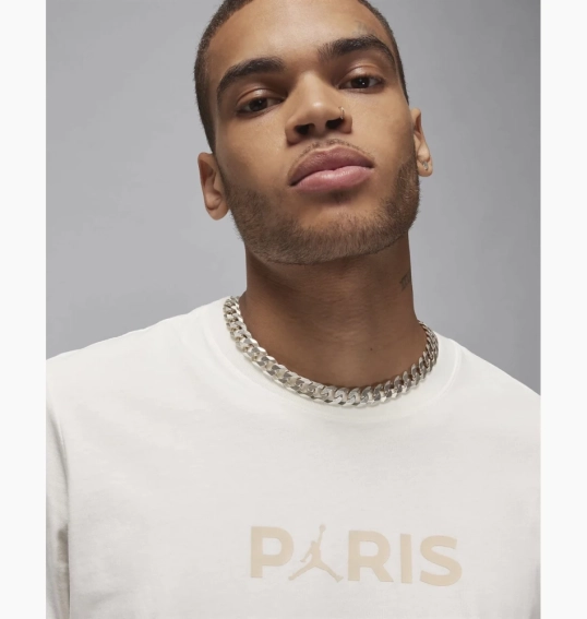 Футболка Jordan MJ PSG SS LOGO TEE FN5332-133 фото 2 — интернет-магазин Tapok