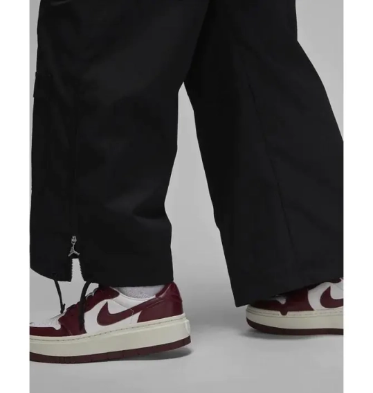 Брюки жіночі Jordan Chicago Pant (DZ3349-010) фото 4 — інтернет-магазин Tapok
