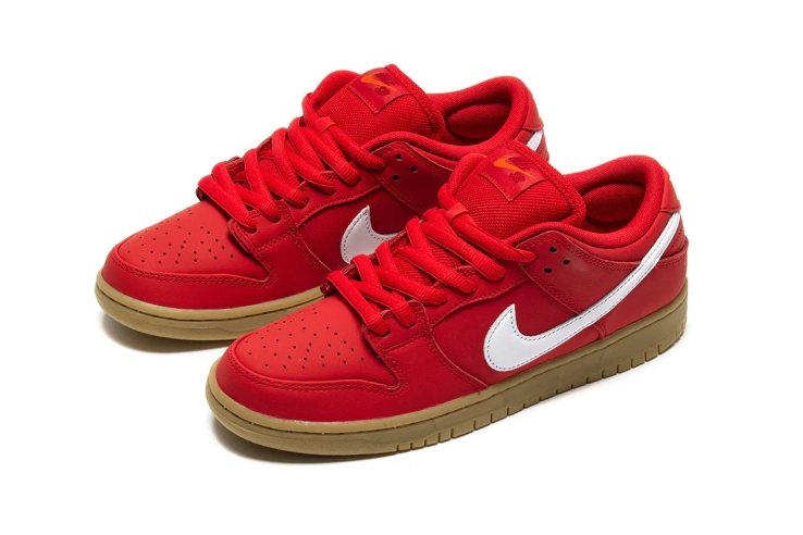 Кросівки унісекс Nike Dunk Low Sb Red FJ1674-600 фото 2 — інтернет-магазин Tapok