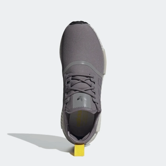 Кросівки чоловічі Adidas NMD_R1 GX9534 фото 2 — інтернет-магазин Tapok