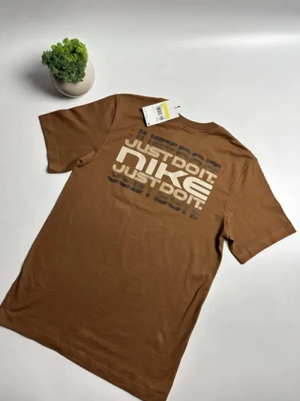 Футболка Nike Crew Reverb white IB3748-237 фото 1 — интернет-магазин Tapok
