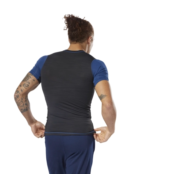 Футболка Reebok AC Comp Tee D93795 фото 3 — интернет-магазин Tapok