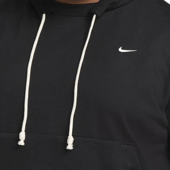 Худі чоловіче Nike Dri-Fit Standard Issue Black DQ5818-010 фото 3 — інтернет-магазин Tapok