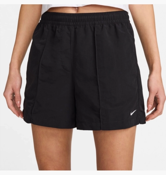 Шорти жіночі Nike Essential 5 Woven Short Black FV6622-010 фото 3 — інтернет-магазин Tapok