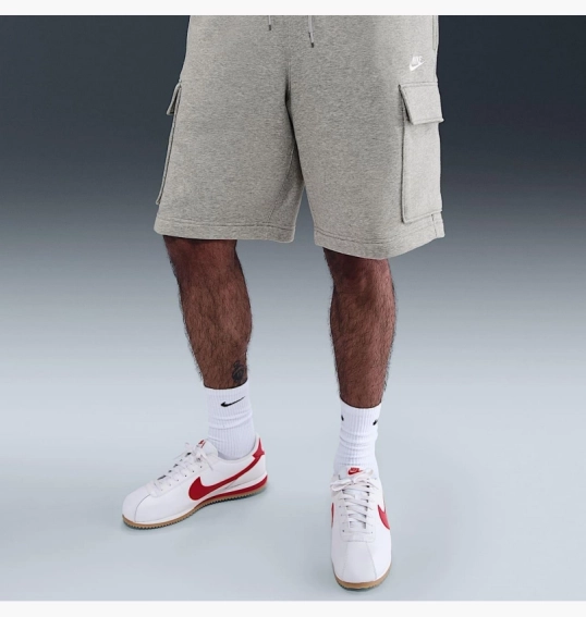 Шорты мужские Nike Club Fleece Cargo White FN3525-063 фото 2 — интернет-магазин Tapok