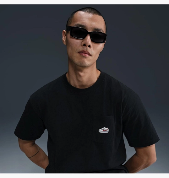 Футболка мужская Nike Sportswear Max90 T-Shirt Black IB1382-010 фото 4 — интернет-магазин Tapok
