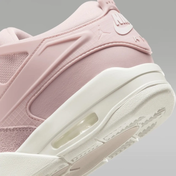 Кросівки жіночі Jordan Air Jordan 4 Rm Wmns “Pink Oxford” FQ7940-600 фото 8 — інтернет-магазин Tapok