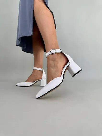 Белые кожаные босоножки каблук 6 см фото 2 — интернет-магазин Tapok