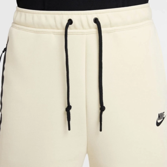 Шорти Nike M TCH FLC SHORT FB8171-234 фото 4 — інтернет-магазин Tapok