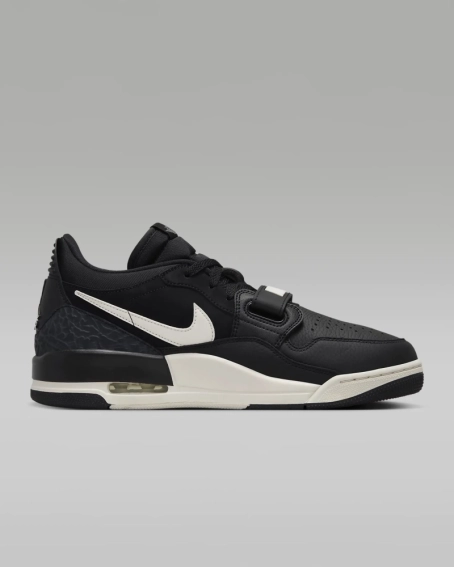 Кросівки чоловічі Air Jordan Legacy CD7069-001 фото 2 — інтернет-магазин Tapok