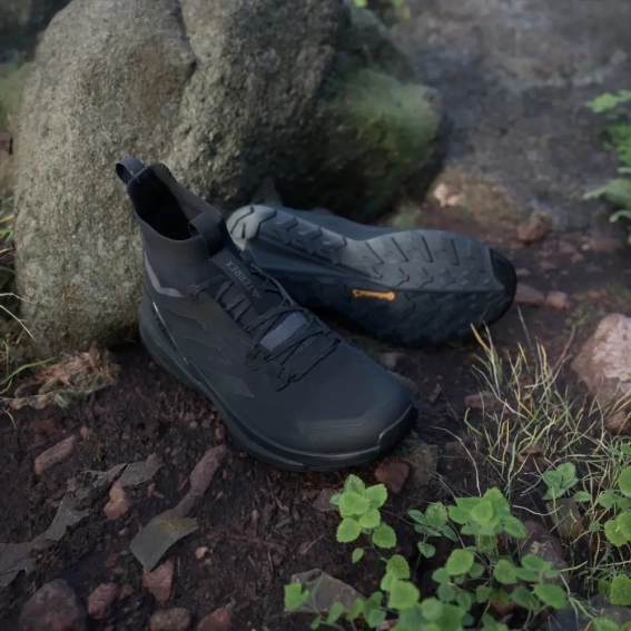 Кросівки чоловічі Adidas Terrex Free Hiker 2.0  IE7645 43 IE7645 фото 5 — інтернет-магазин Tapok