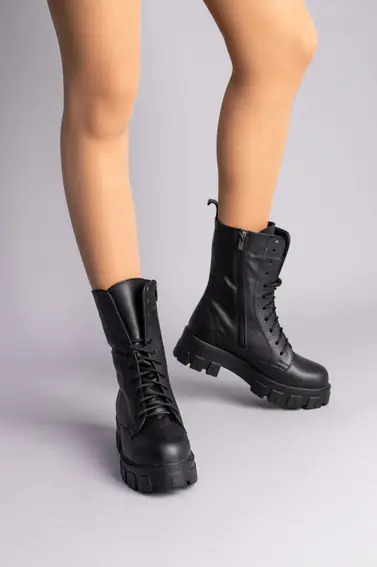 Ботинки женские кожаные черные на шнурках и с замком фото 5 — интернет-магазин Tapok