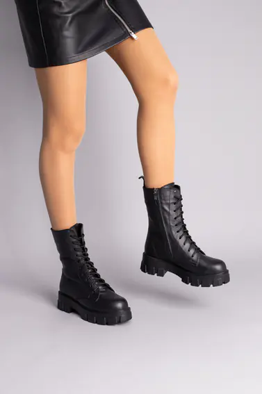 Черевики жіночі шкіряні чорні на шнурках і з замком фото 6 — інтернет-магазин Tapok