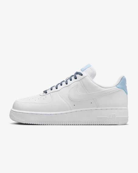 Кроссовки унисекс Nike Air Force 1&#39;07 (IB7167-101) фото 1 — интернет-магазин Tapok