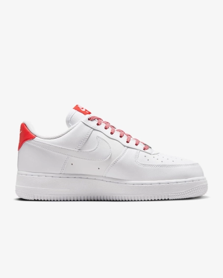Кросівки унісекс Nike Air Force 1 '07 (IB7167-103) фото 3 — інтернет-магазин Tapok