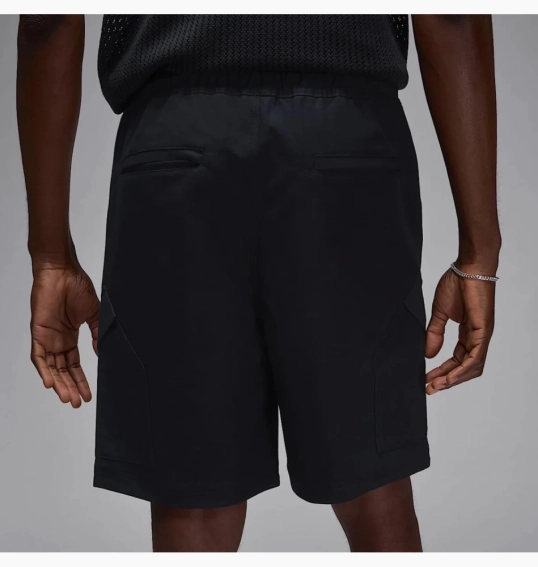 Шорты Jordan M ESS STMT CHI SHORT HF9365-010 фото 2 — интернет-магазин Tapok