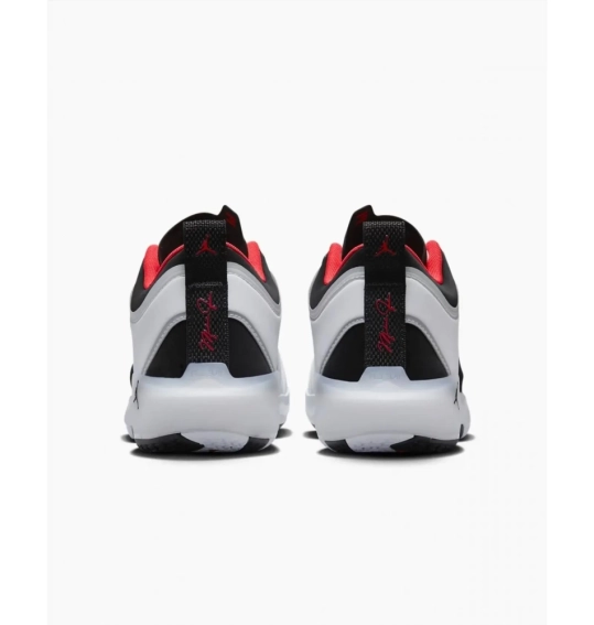 Кроссовки мужские Nike Air Jordan 37 Low Sneakers (DQ4122-100) фото 8 — интернет-магазин Tapok