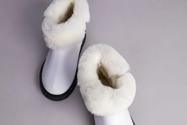 Женские зимние белые кожаные угги фото 7 — интернет-магазин Tapok